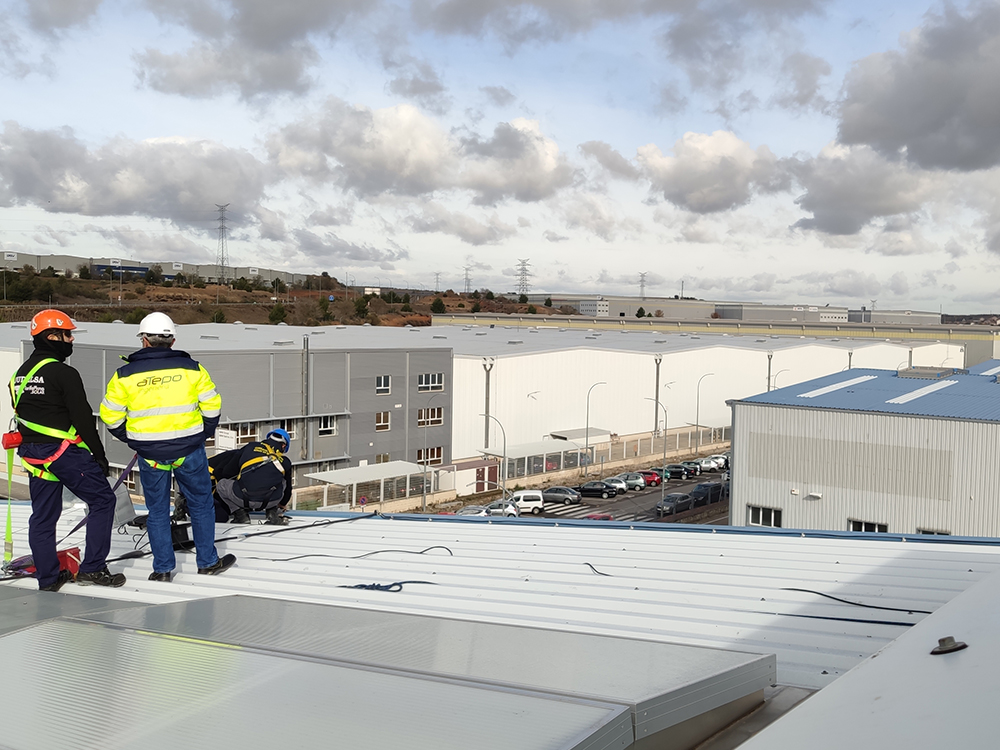 Instalación fotovoltaica de autoconsumo sin excedentes para Lider papel